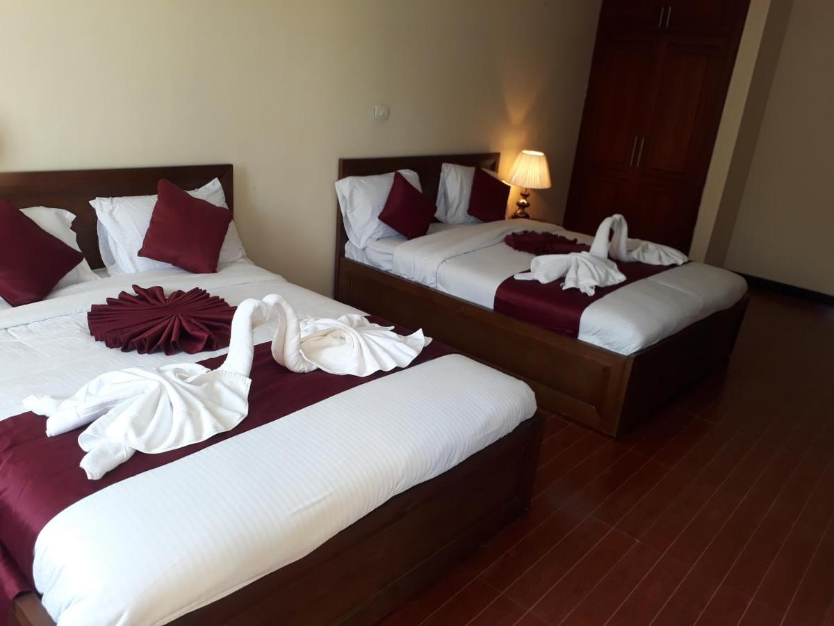 Bruhway Hotel Addis Abeba Buitenkant foto