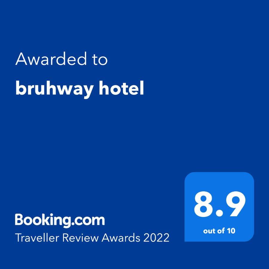 Bruhway Hotel Addis Abeba Buitenkant foto