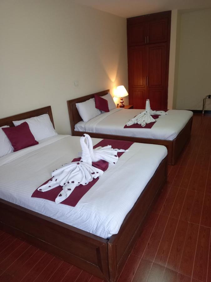 Bruhway Hotel Addis Abeba Buitenkant foto